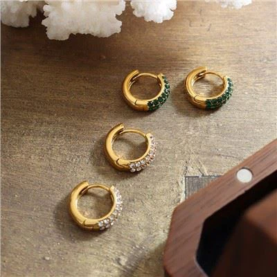 ต่างหูห่วง CZ Pave