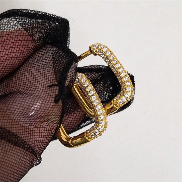 custom stainless steel jewelry manufacturers