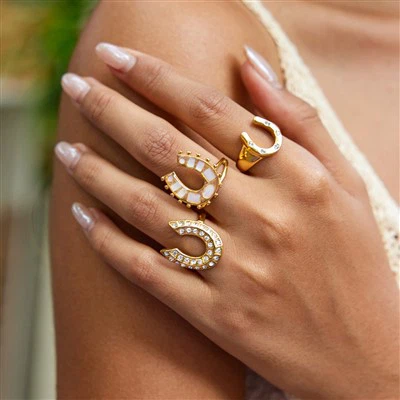 แหวนเกือกม้าสแตนเลส